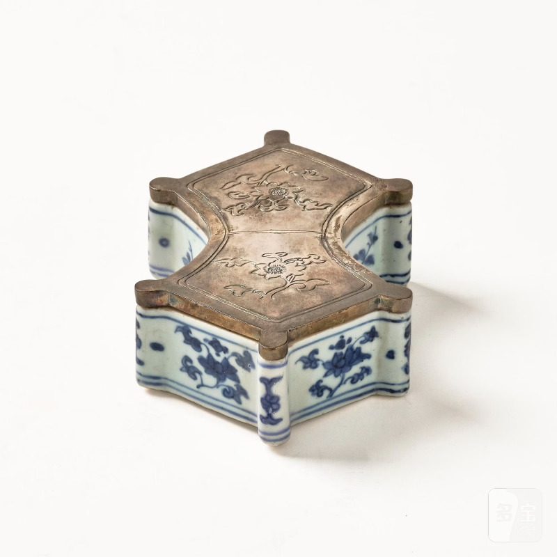 A blue and white writing box, - 图3